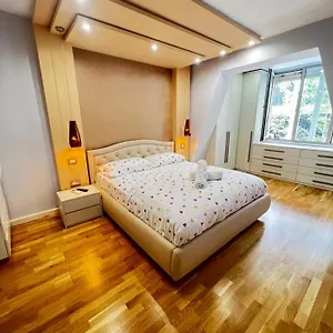 Center Appartamento Tirana