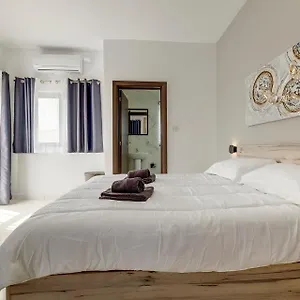 Sir William Reid Apartment